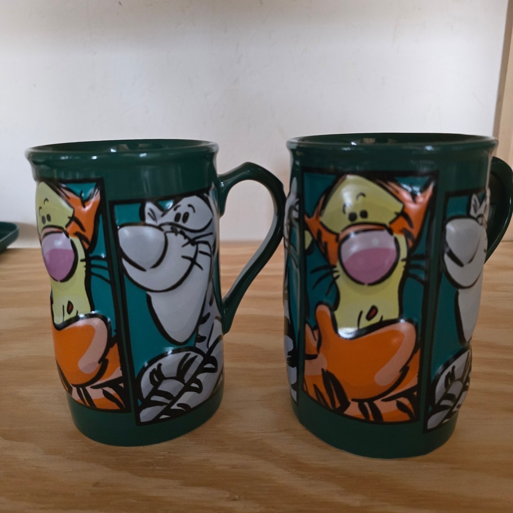 Disney Store Tigger Comic Strip Coffee Mugs Set of 2  Green 90s